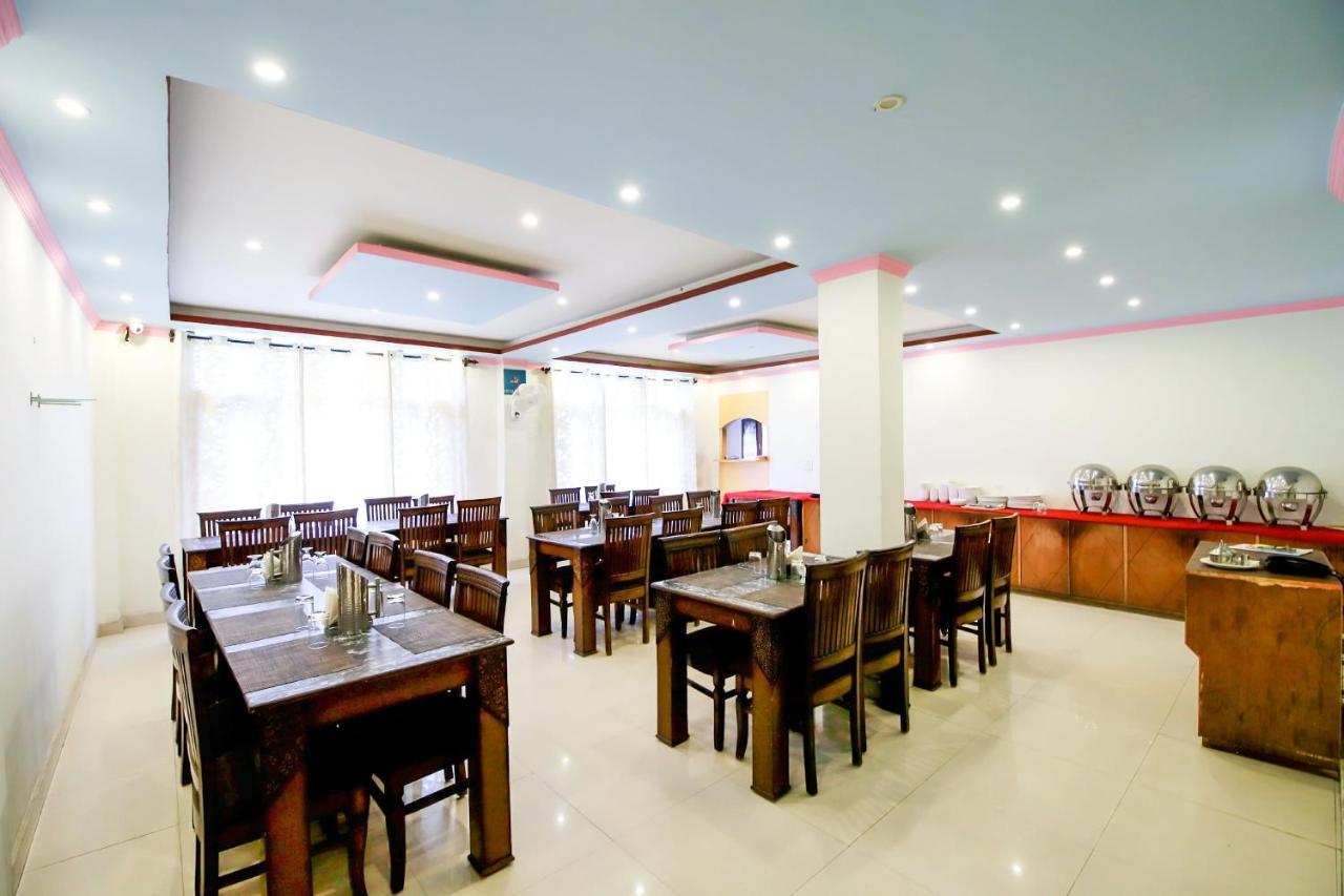 Oyo 3146 Six Season Regency Hotel Jagatsukh Luaran gambar