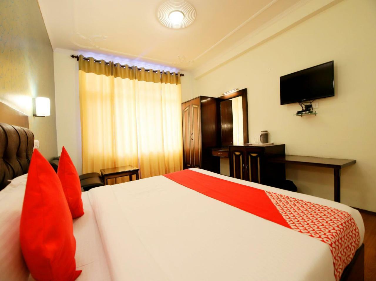Oyo 3146 Six Season Regency Hotel Jagatsukh Luaran gambar