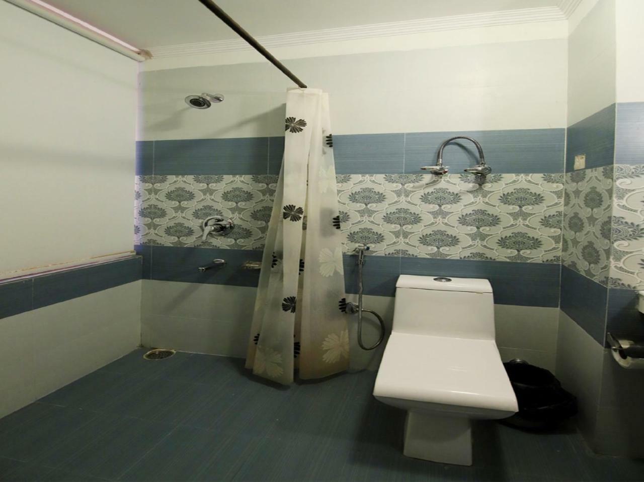 Oyo 3146 Six Season Regency Hotel Jagatsukh Luaran gambar